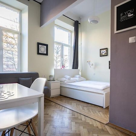 Elegant Apartment Copernicus وارسو المظهر الخارجي الصورة