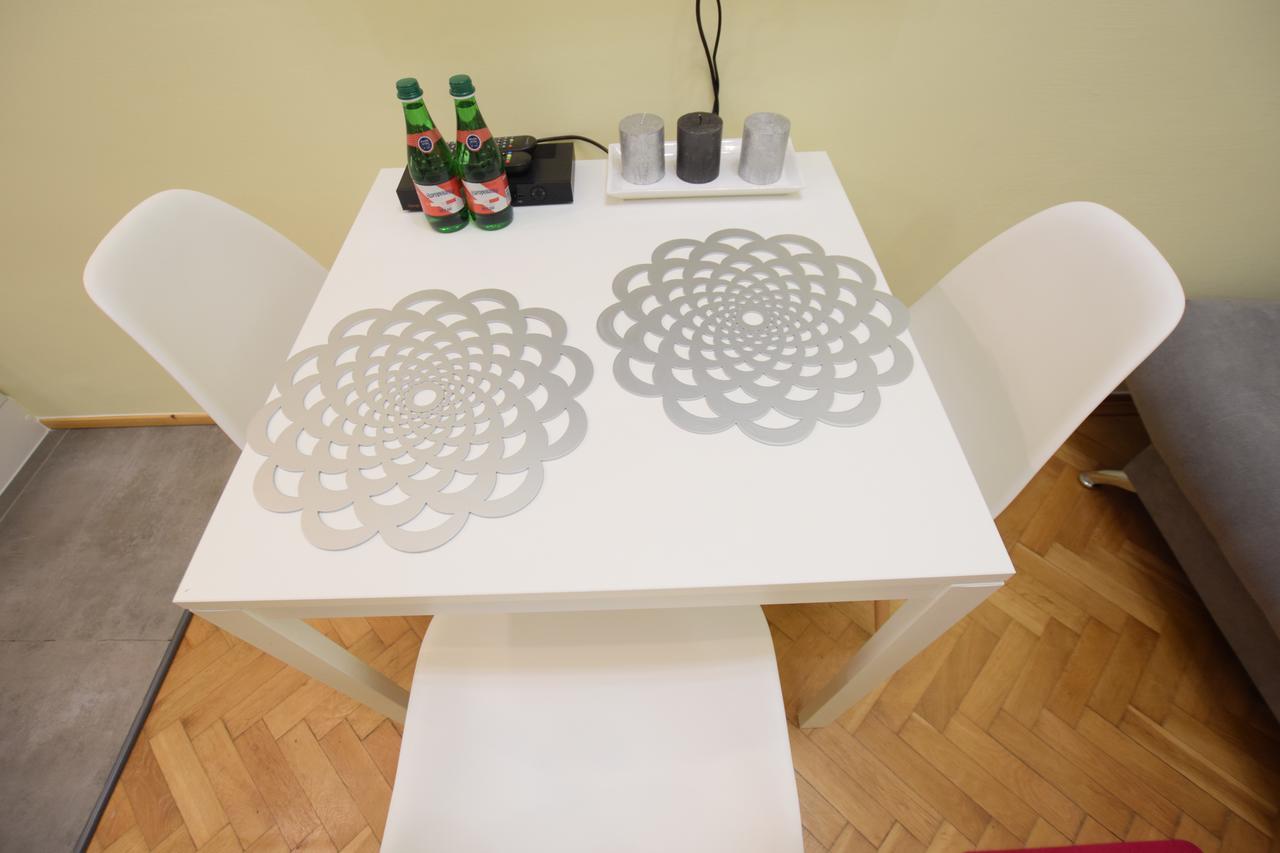 Elegant Apartment Copernicus وارسو المظهر الخارجي الصورة